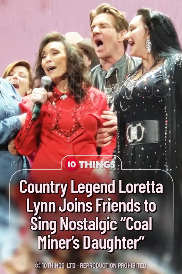 Country Legend Loretta Lynn Joins Friends to Sing Nostalgic “Coal Miner’s Daughter”