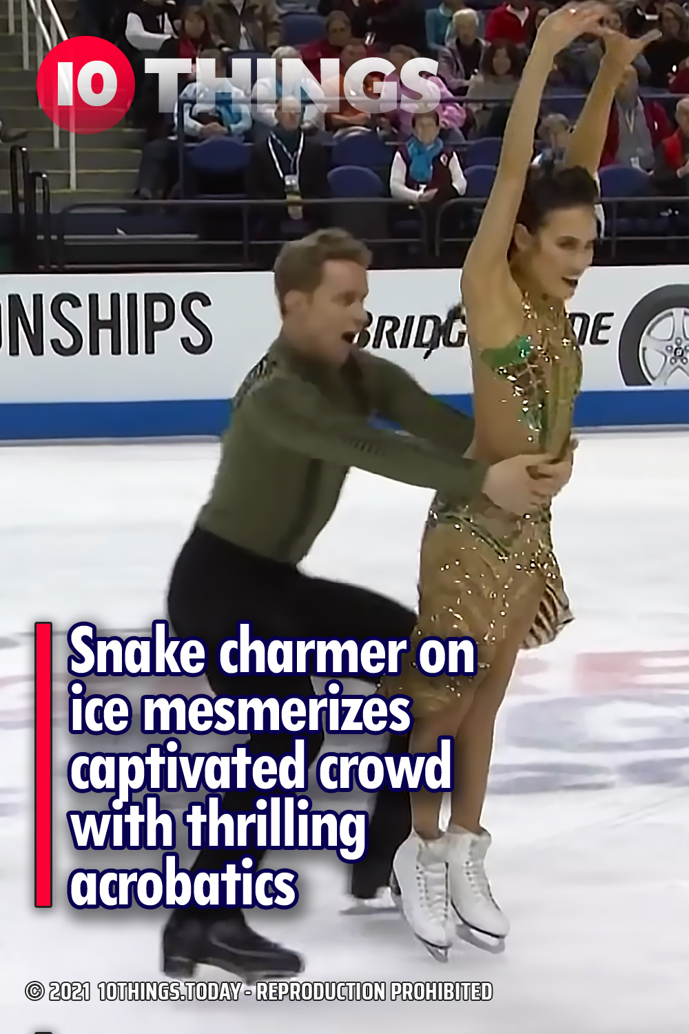 Snake charmer on ice mesmerizes captivated crowd with thrilling acrobatics