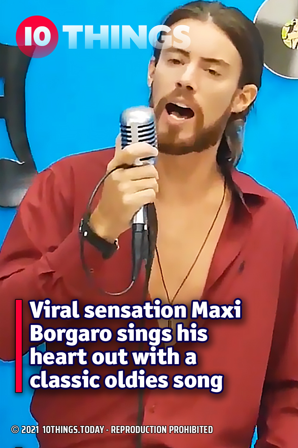 Viral sensation Maxi Borgaro sings his heart out with a classic oldies song